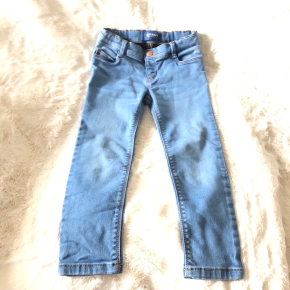 Old Navy Girls Skinny jeans Size 5T - Picture 1 of 9